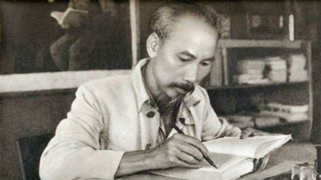 lai tan ho chi minh